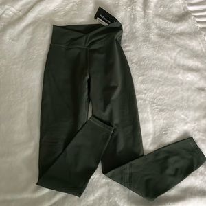 Alphalete Surface Path Laser Cut Leggings